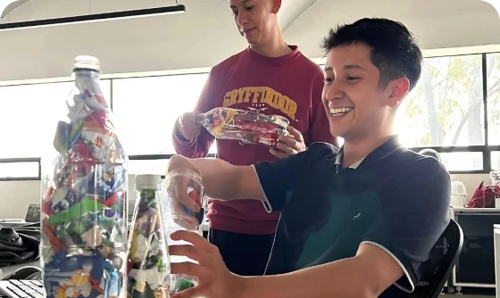 Botellas de Amor y Reciclaje Responsable